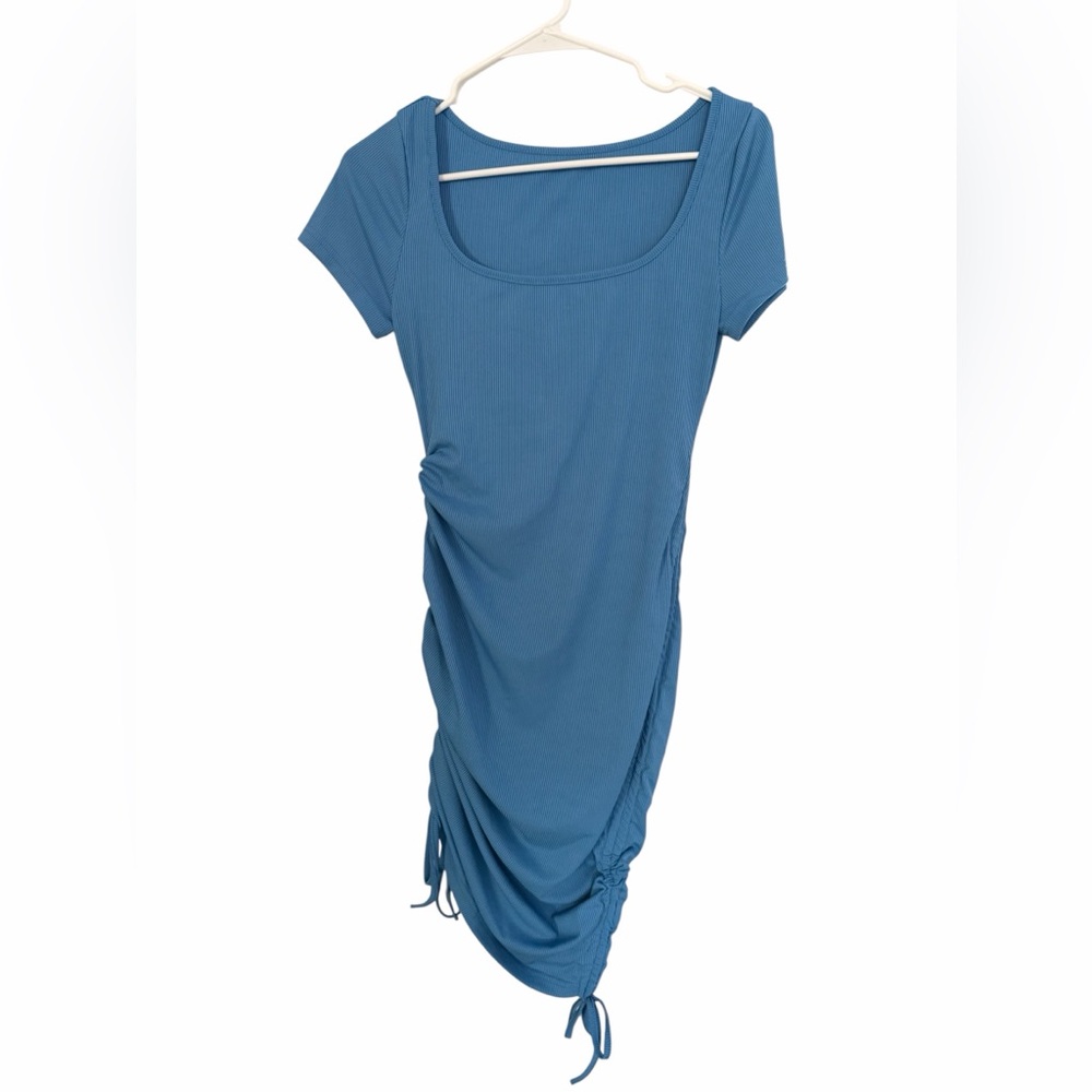 Blue Ruched Ribbed Short Sleeve Dress - Size Small - PTP 14” Good Condition